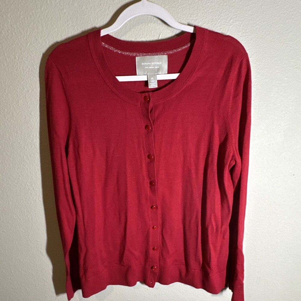 Banana Republic Women’s Merino Wool Knit Cardigan Sweater Red Crew Neck XL